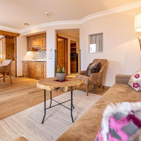 Belarosa Suiten & Wellness Exteriör bild