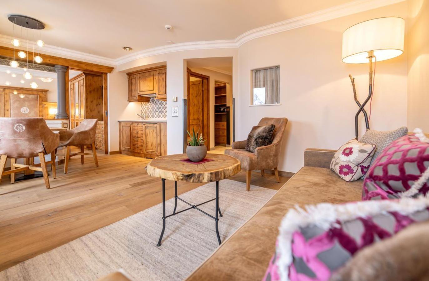 Belarosa Suiten & Wellness Exteriör bild
